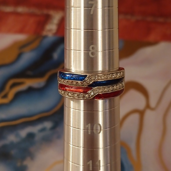 𝑹𝒆𝒅,𝑾𝒉𝒊𝒕𝒆 & 𝑩𝒍𝒖𝒆 𝑪𝒓𝒚𝒔𝒕𝒂𝒍 𝑺𝒊𝒍𝒗𝒆𝒓 𝑹𝒊𝒏𝒈 - Picture 5 of 10